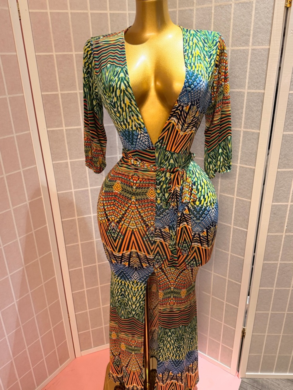 Hot Bodycon Multi-Color Printed Wrap Maxi Dress - Picture 3 of 12